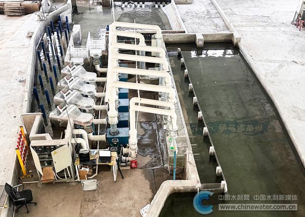 泵站整體物理模型 本報(bào)通訊員 許家煒 攝